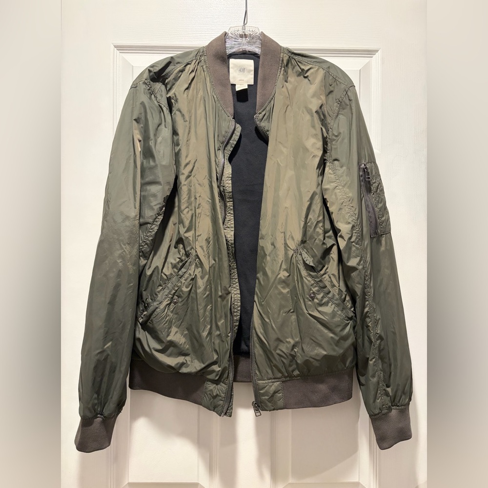 H&M Men's Olive Bomber Jacket with Ribbed Trim